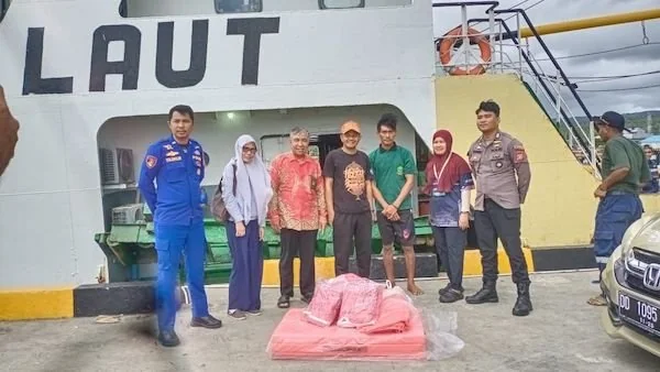 korban selamat diserahkan ke keluarganya (Dok: Ist)