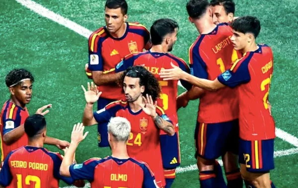 Peluang timnas Spanyol lolos 16 besar Piala Dunia 2026 kembali terbuka usai mengalahkan Arab Saudi dengan skor 4-0 di Mercedes-Benz Stadium, Atlanta, Minggu (21/6/2026) malam WIB.(Foto: Dok. BarcaInsight)