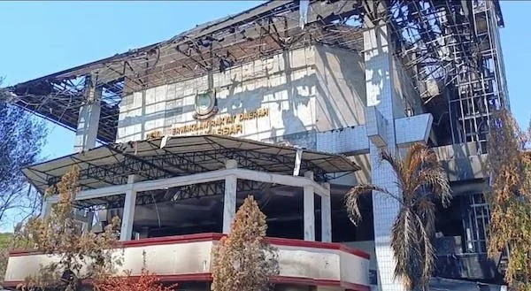 Gedung DPRD Kota Makassar Pasca Terbakar, (Dok: Sinta KabarMakassar).