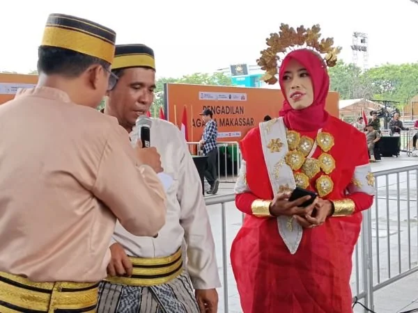Pasangan Herianto (45) dan Andi Mutmainnah (44), (Dok: Sinta KabarMakassar).