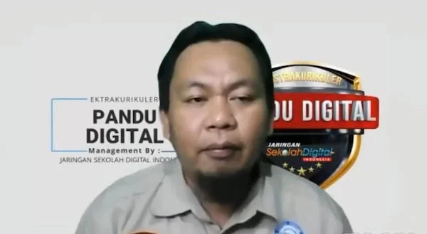 Tangkapan layar Ketua Ekstrakurikuler Pandu Digital Indonesia, Anshar Syukur dalam webinar Penerapan AI dalam Manajemen Pemerintahan dan Pendidikan (Dok: Nofi KabarMakassar)