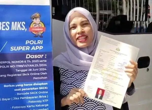salah satu warga yang melakukan layanan SKCK keliling (Dok:Ist)