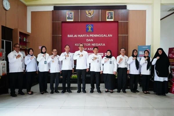 Kanwil Kemenkum Sulsel menyambangi Balai Harta Peninggalan Makassar (Dok : Ist).