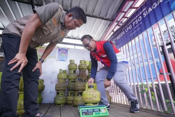 Peninjauan stok LPG 3 Kg di Makassar (dok. Ist)