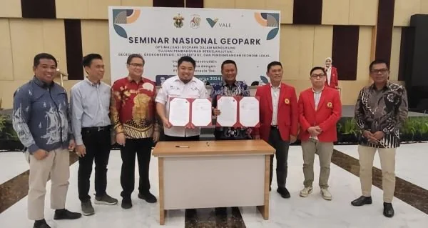 Deklarasi Pusat Kajian Geopark Unhas (Dok : Ist).