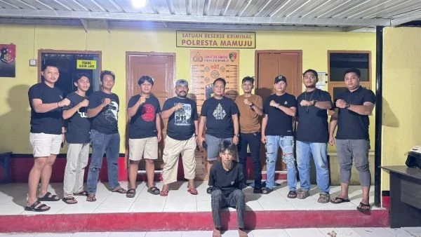 Pelaku saat berhasil di ringkus Tim Resmob Polresta Mamuju. Dok. Ist
