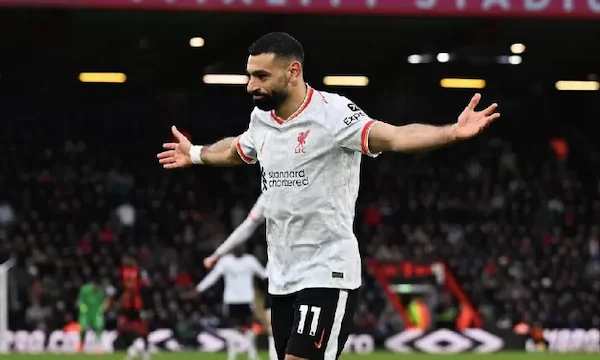 Brace Mohamed salah ke gawang Bournemouth di Stadion Vitality, Sabtu (3/2) malam, kukuhkan Liverpool di puncak Klasemen Liga Inggris. (premireleague.com)