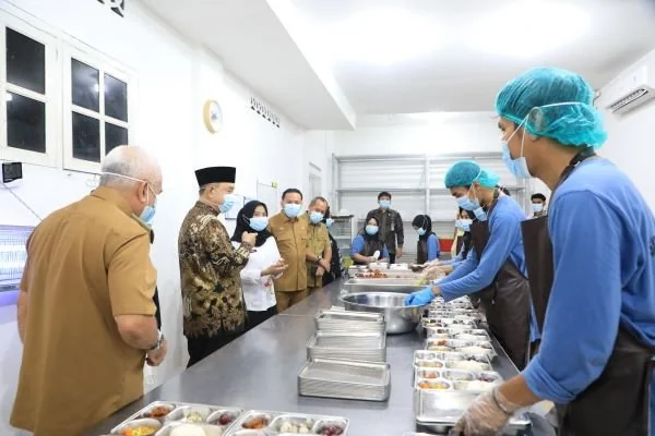 Anggota DPD RI Tamsil Linrung, saat mengunjungi Kabupaten Bantaeng. (Ist).