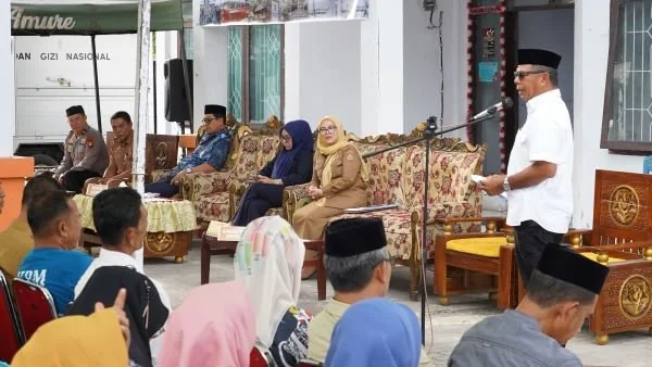 Wali Kota Makassar Munafri Arifuddin saat Safari Ramadan di Kecamatan Ujung Tanah (Dok: Ist).