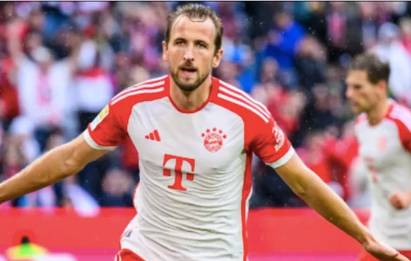 Harry Kane merayakan golnya yang membantu Bayern Munchen meraih kemenangan 3-0 atas VfB Stuttgart (Adib Ahsan Khuluqa)