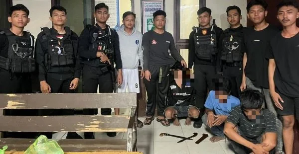 Para pelaku saat berhasil diamankan Polisi (Dok : Ist).