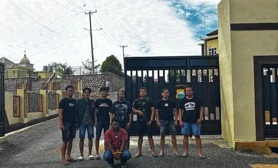 Tim Pegasus Resmob Polres Jeneponto saat mengamankan Ramli alias Jack di Luwu. (Ist).