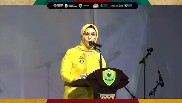 Bupati Kabupaten Barru Andi Ina Kartika Sari saat Memberikan Sambutan di Festival (Dok: KabarMakassar).