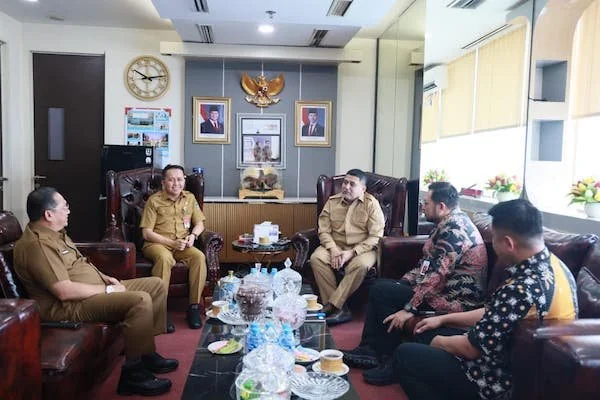 Wali Kota Makassar, Munafri Arifuddin, saat Audiensi Bersama Jajaran Kementerian Dalam Negeri Republik Indonesia di Jakarta, (Dok: Ist).