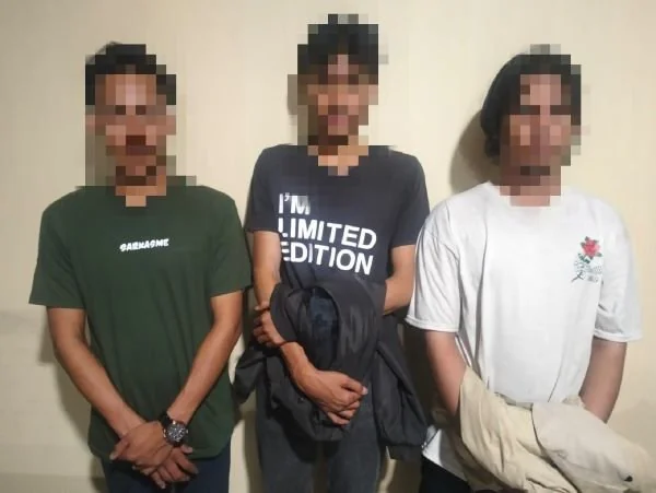 Terduga pelaku yang kedapatan membawa narkoba (Dok : Ist).