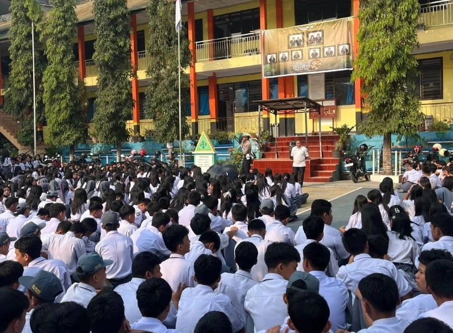 Polres Tana Toraja melaksanakan kegiatan sosialisasi Keamanan, Keselamatan, Ketertiban dan Kelancaran Lalu Lintas di SMA Negeri 5 Makale (Dok: Ist)