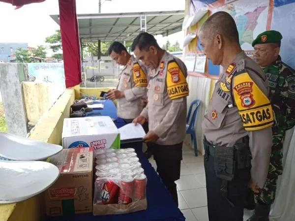 Kapolres Jeneponto Lakukan Sidak di Pos Pelayanan Ops Lilin. (Dok: Ist)