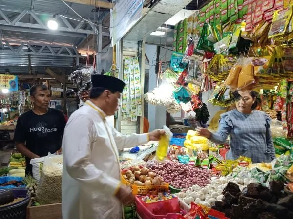 Pedangan di salah satu Pasar Tradisional di Makassar (Dok: Sinta Kabar Makassar).
