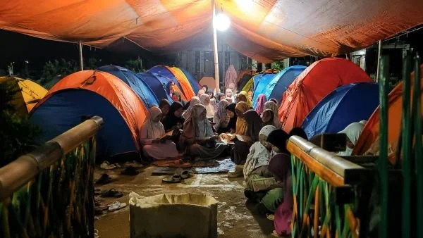 Kegiatan Tahfidz Camp sebagai ruang pembinaan bagi santri dalam menghafal Al-Qur’an sekaligus memperkuat karakter dan akhlak (Dok: Ist)