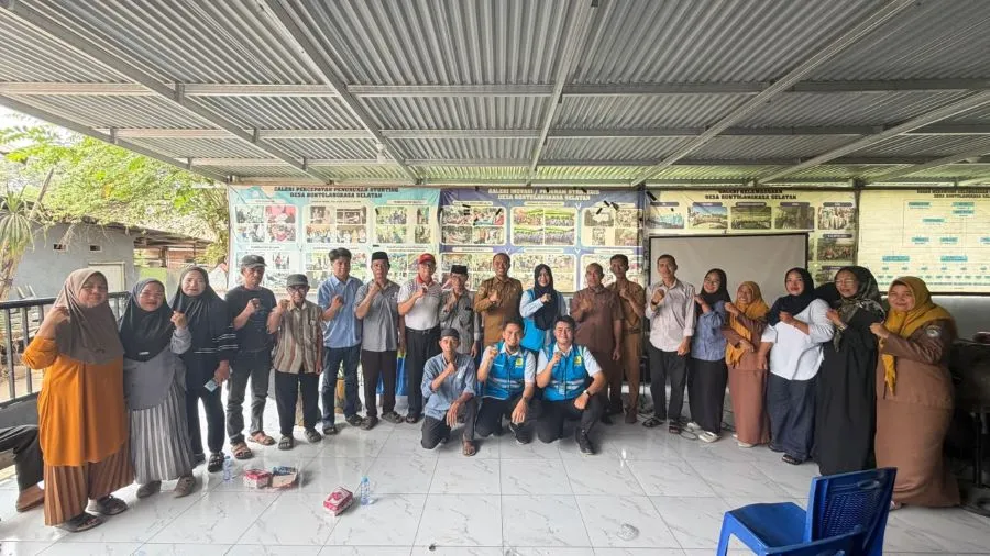 PLN ULP Kalebajeng menggelar sosialisasi keselamatan ketenagalistrikan kepada masyarakat Desa Bontolangkasa Selatan, Kabupaten Gowa, dalam momentum Hari Sumpah Pemuda (Dok: Ist)