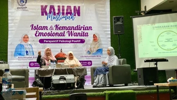 Seminar  Psikologi yang digelar oleh INSIP Jawa Tengah di Makassar (Dok : Ist).