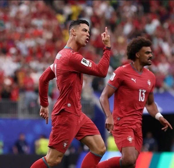 Selebrasi Cristiano Ronaldo Usai Bobol Gawang Uzbekistan (Dok: Ist).