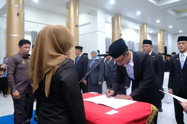 Pengukuhan dan Pengambilan Sumpah Jabatan Pejabat Pimpinan Tinggi Pratama Lingkungan Pemkab Gowa, (Dok: Ist).