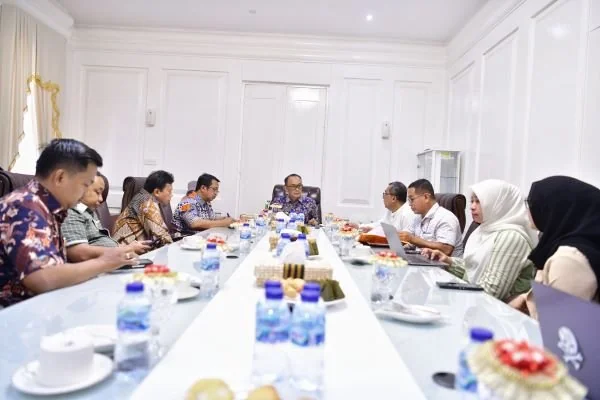 Audiensi manajemen RSUD La Mappapening ke Pj Gubernur Sulawesi Selatan, Prof Zudan Arif Fakrulloh.