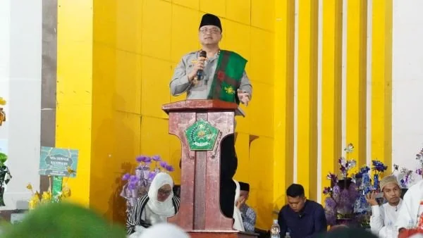 Kapolda Sulbar saat memberikan sambutan Peringatan Maulid di Polman (Dok : ist).