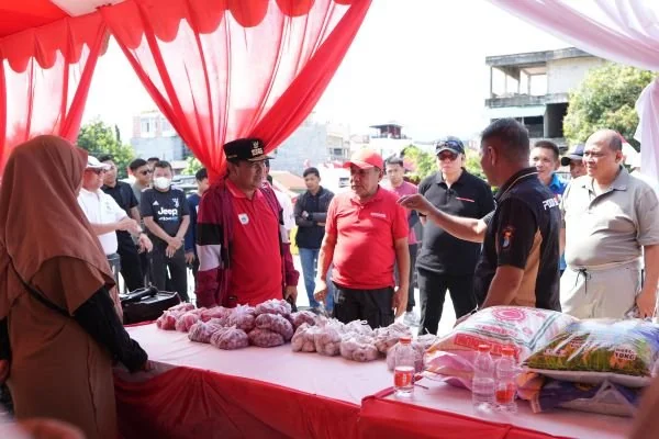Pj Gubernur Bahtiar Baharuddin saat menekan laju inflasi di Sulbar (Dok : Ist).