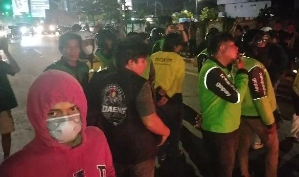 Suasana Aksi Di Jalan Alauddin Raya Kecamatan Tamalate