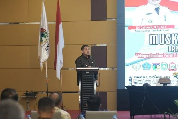 Wali Kota Makassar, Munafri Arifuddin dalam forum Musyawarah Komisariat Wilayah (Muskomwil) Luar Biasa Asosiasi Pemerintah Kota Seluruh Indonesia (APEKSI) Komwil VI yang digelar di Hotel Aston Makassar (Dok : Ist).