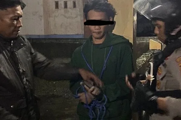 Pelaku yang berhasil diamankan polisi (Dok : Ist).