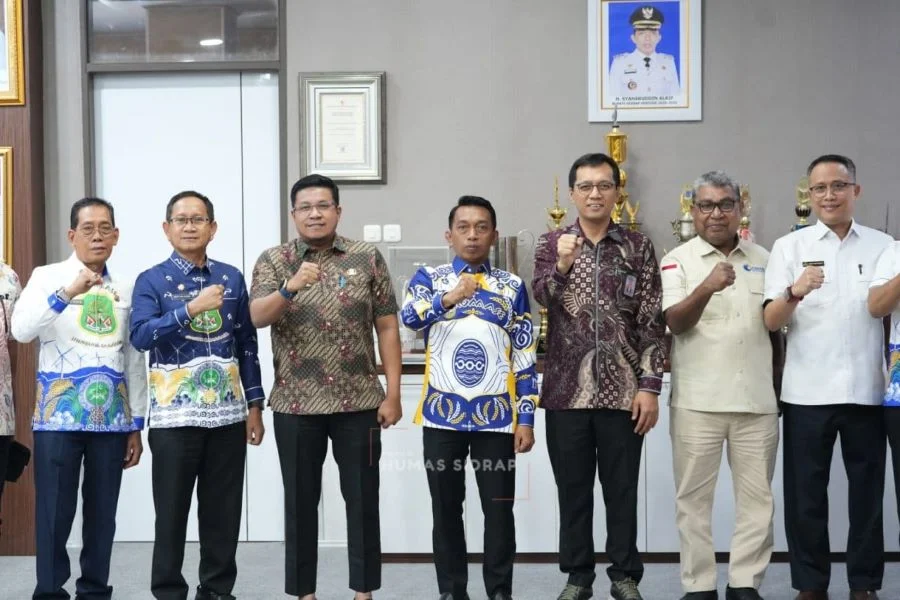 Pertemuan Pemkab Sidrap dan KemenHAM dalam pembahasan sengketa lahan di Pitu Riase (Dok: Ist)