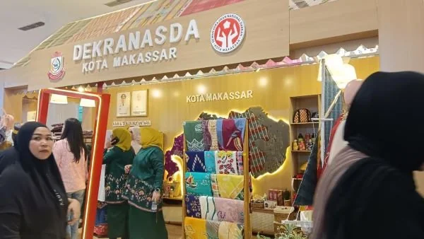 Booth Dekranasda Kota Makassar (Dok: Sinta KabarMakassar).