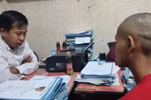 Terduga pelaku saat diamankan di Polres Gowa (Dok: Ist).