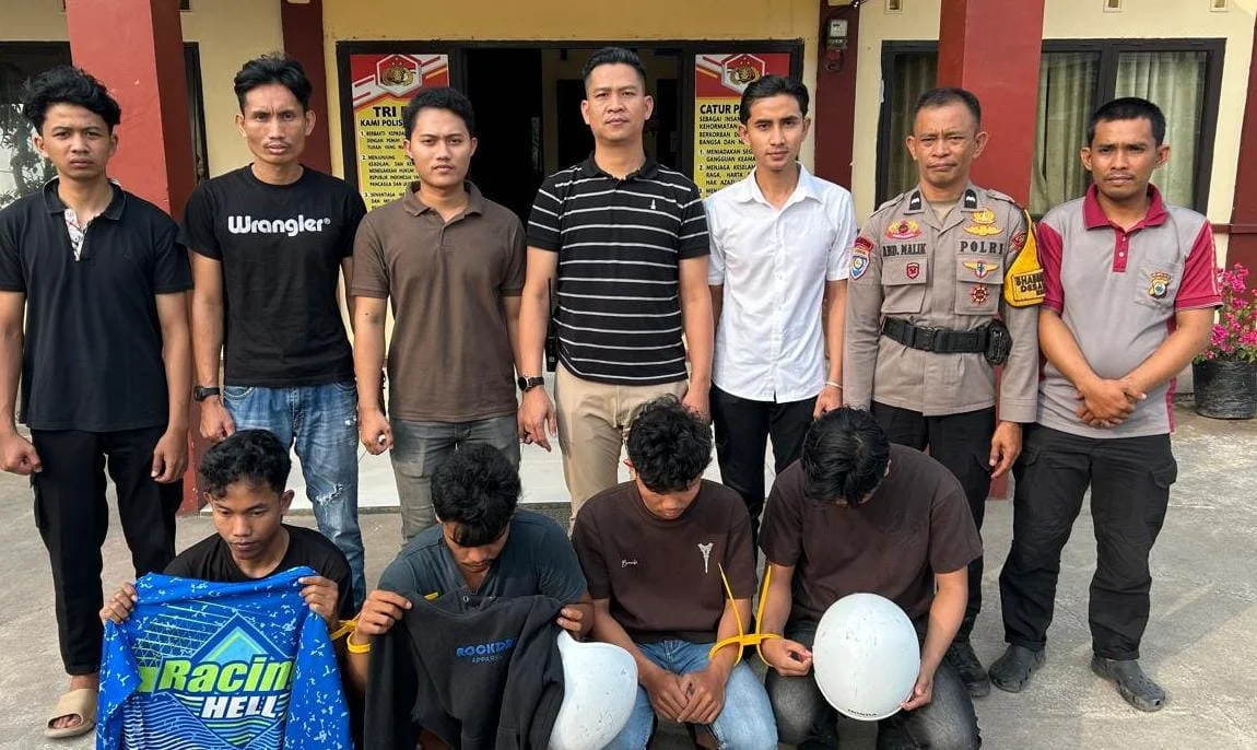 Empat orang menyerahkan diri di Polsek Polongbangkeng Utara, Takalar, terkait kasus penganiayaan yang menewaskan mahasiswa asal Bone di Makassar.
