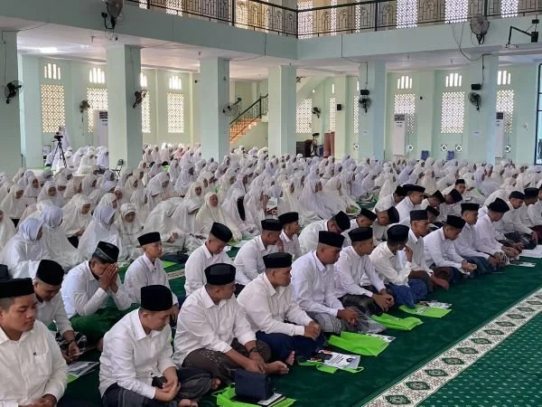 Universitas Muslim Indonesia (UMI) menggelar penyambutan Mahasiswa Baru (Maba) Tahun 2024 (Dok : Andini KabarMakassar).