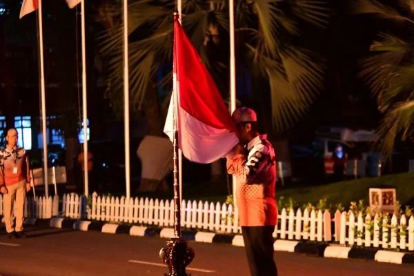 Kegiatan Api Semangat Bela Negara dalam Pelatihan Future Leadership Berbasis Nilai-Nilai Kebangsaan bagi Pimpinan Tinggi di Lingkungan Kemenkum (Dok : Ist).