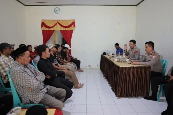 Kepolisian Resor Gowa Melakukan Pertemuan dengan Warga Tompobulu Terkait Kasus Viral Pria diarak masa, (Dok: Ist).