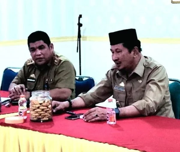 Kadis PMD Jeneponto, M. Basuki Baharuddin, (kanan), bersama Sekertaris Dinas PMD, Supardi Mallarangang. (Dok: Ist)