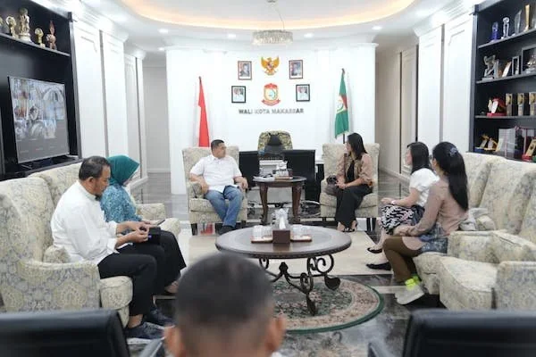 Wali Kota Makassar Munafri Arifuddin saat Melakukan Rapat dengan PSF, (Dok: Ist).
