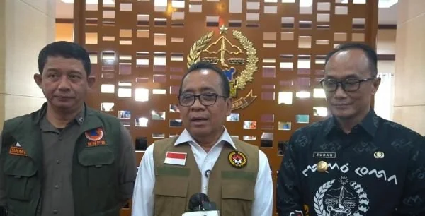 Menko PMK, Pratikno dan Pj Gubernur Sulsel, Prof Zudan Arif Fakrulloh di Kantor Gubernur Sulsel (Dok: Ist).