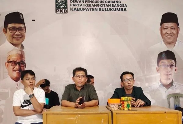 Pengurus partai PKB saat gelar jumpa pers tekait  penjaringan bakal calon bupati Bulukumba 2024.