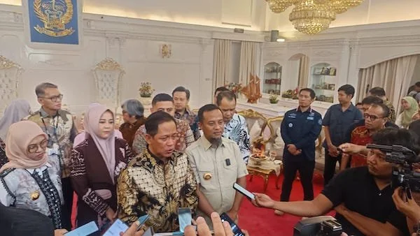 Menteri Lingkungan Hidup Hanif Faisol Nurofiq (dok. Syamsi/KabarMakassar)