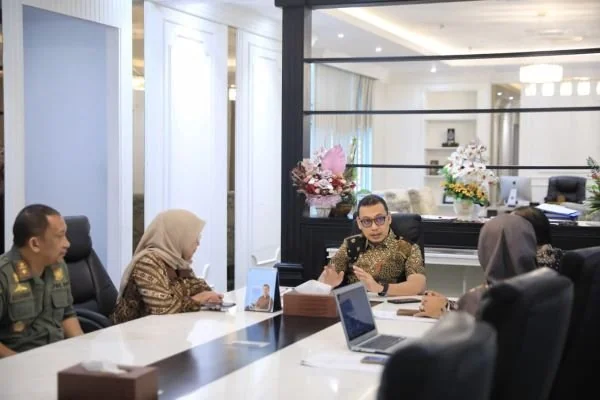 Sekretaris Daerah (Sekda) Makassar, Andi Zulkifly, saat menerima Hasanuddin Contact, (Dok: Ist).