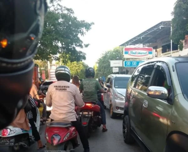 Kemacetan di Jalan Srikaya, Rabu (6/3).