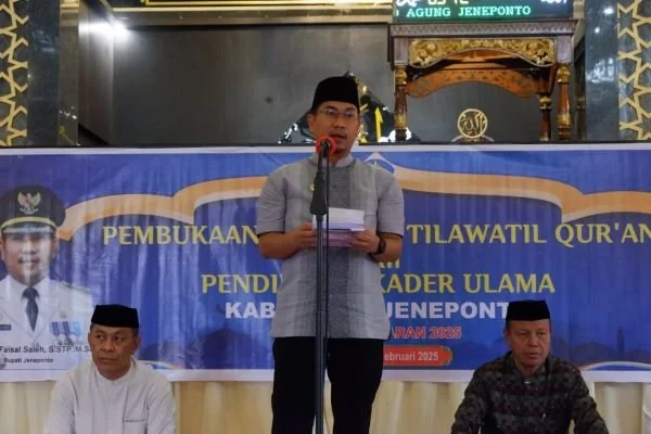 Pj Bupati Jeneponto, Dr. H. Reza Faisal Saleh saat membuka acara Program Tilawatil Qur'an dan Pendidikan Kader Ulama 2025 (Dok : ist).