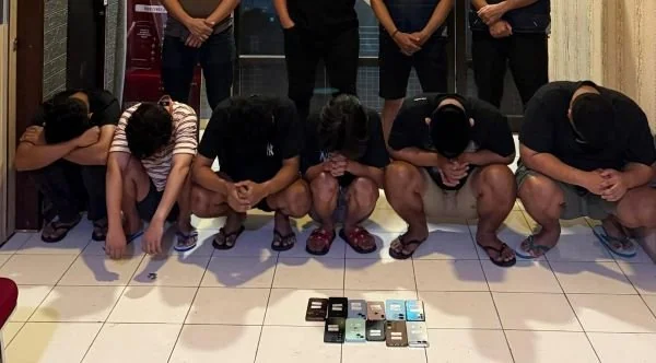 Modus jual iPhone murah, polisi bekuk enam pelaku penipuan online di Parepare (Dok: Ist)