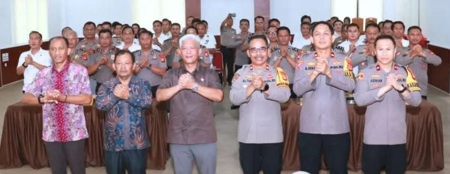 Tim Puslitbang Polri menggelar diskusi bersama jajaran Polres Takalar, Jeneponto, dan Bantaeng di Aula Wicaksana Laghawa Polres Takalar, Rabu (28/10/2026).